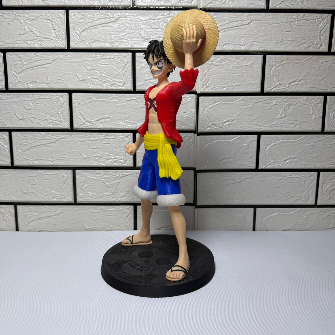 Large Monkey D. Luffy Figure (One Piece) - Image 3